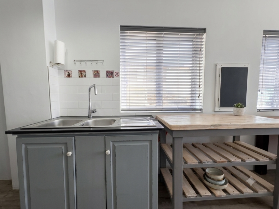 To Let 0 Bedroom Property for Rent in Vredehoek Western Cape
